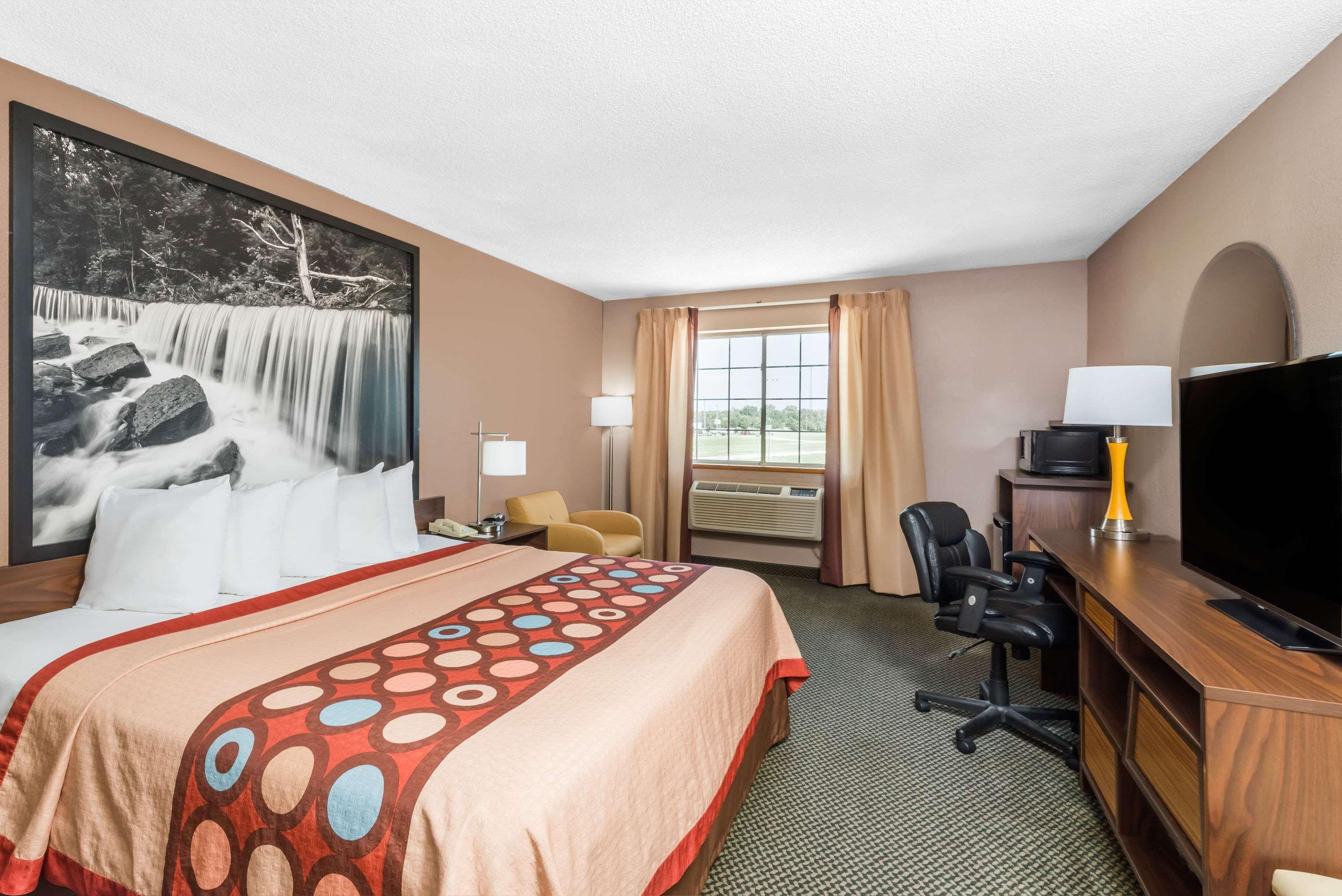 Super 8 By Wyndham Winfield-Quail Ridge Area Hotel Buitenkant foto